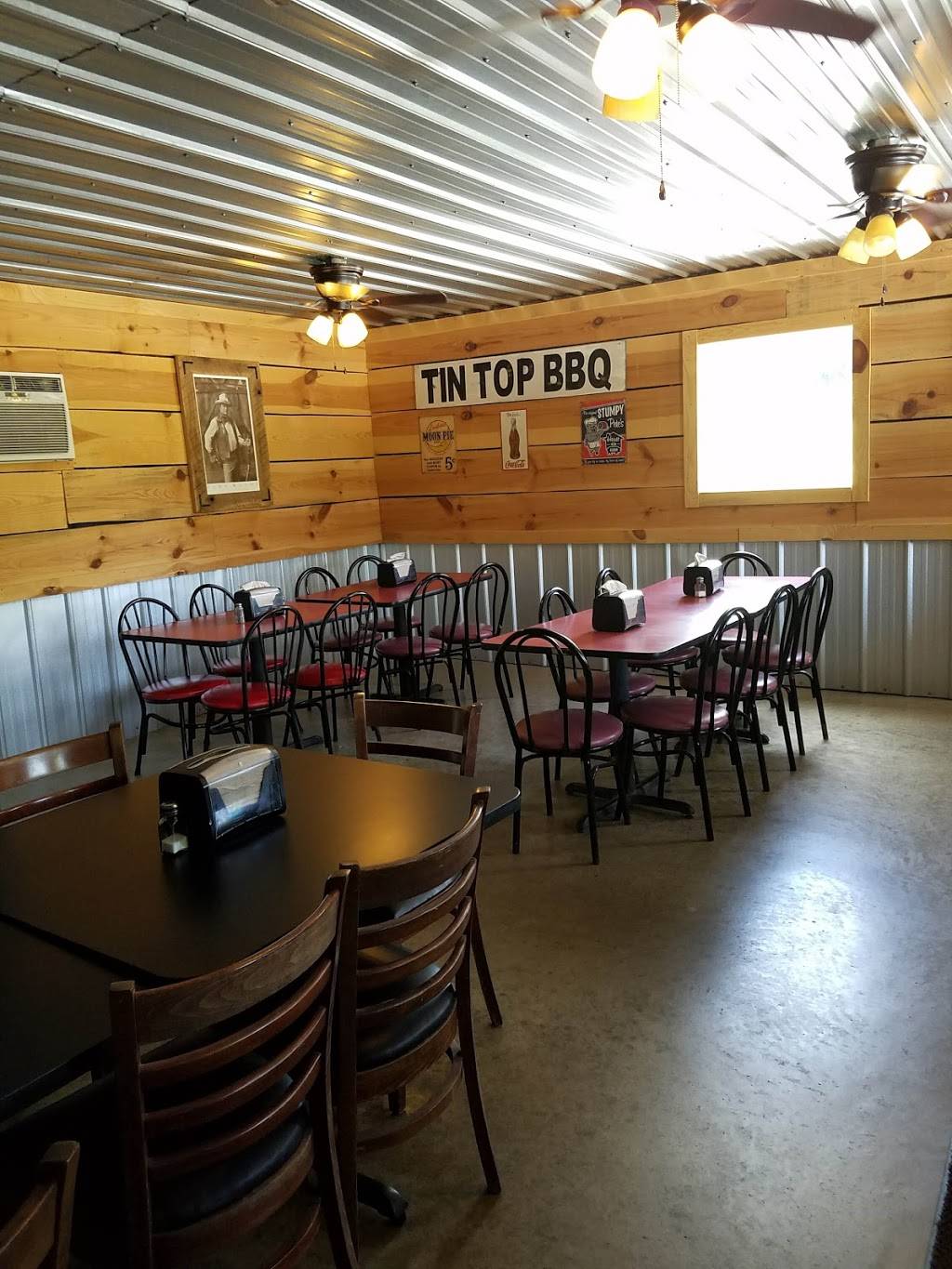 Tin Top BBQ | restaurant | 3477 Co Rd 33, Calera, AL 35040, USA | 2056681409 OR +1 205-668-1409
