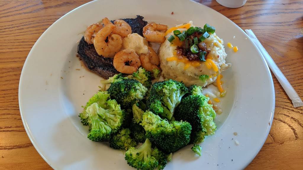 Chilis Grill & Bar | meal takeaway | 5303 Sunrise Blvd, Fair Oaks, CA 95628, USA | 9169620404 OR +1 916-962-0404