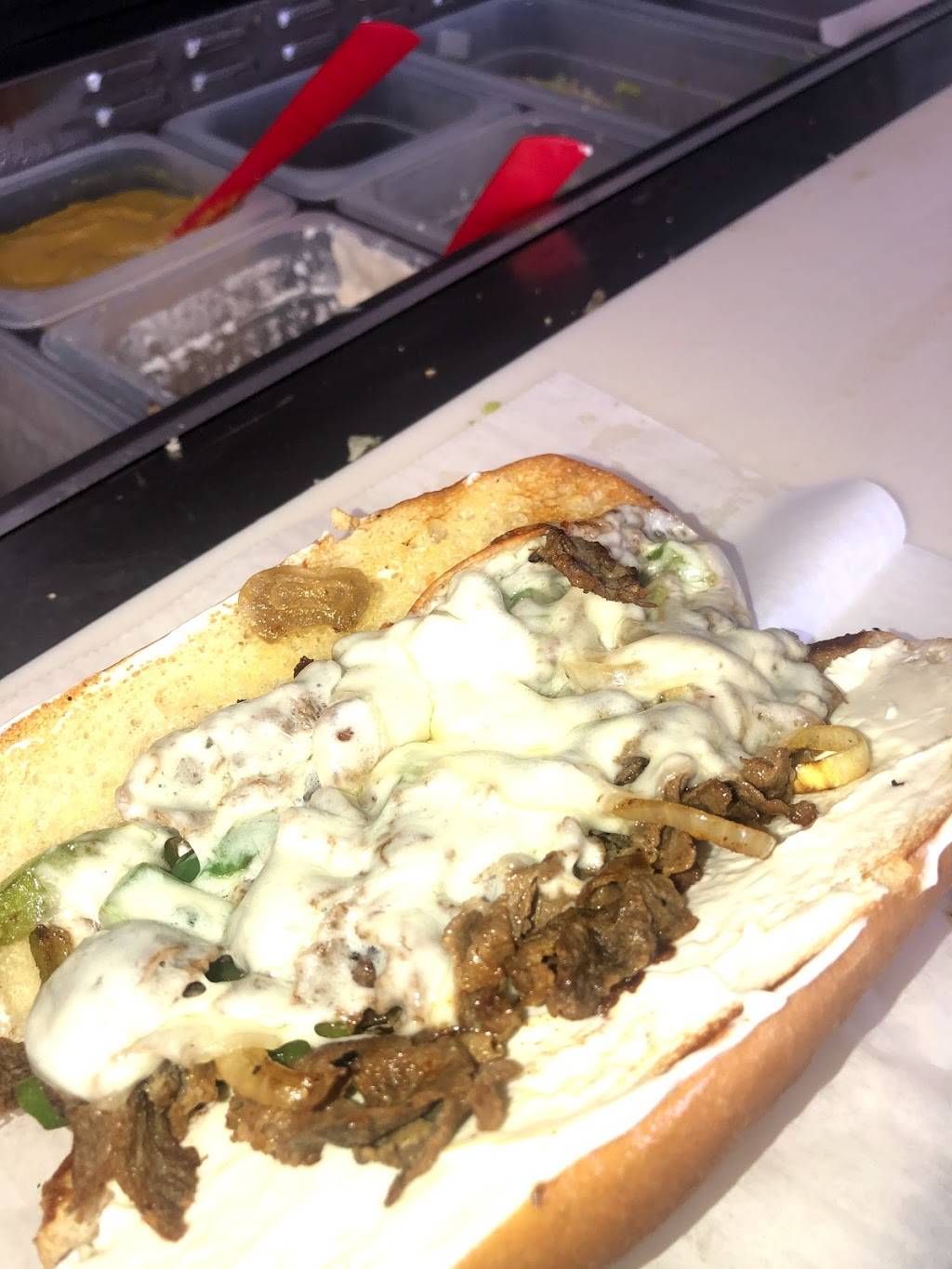 Houston Made Burgers & More | restaurant | 13701 Cullen Blvd, Houston, TX 77047, USA | 8325605669 OR +1 832-560-5669