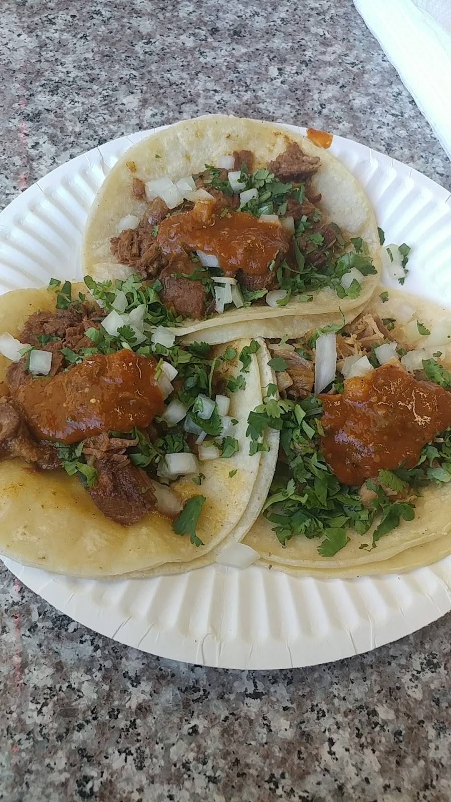 Tacos La Estrella | restaurant | 271 E Foothill Blvd, Rialto, CA 92376, USA | 9098758443 OR +1 909-875-8443
