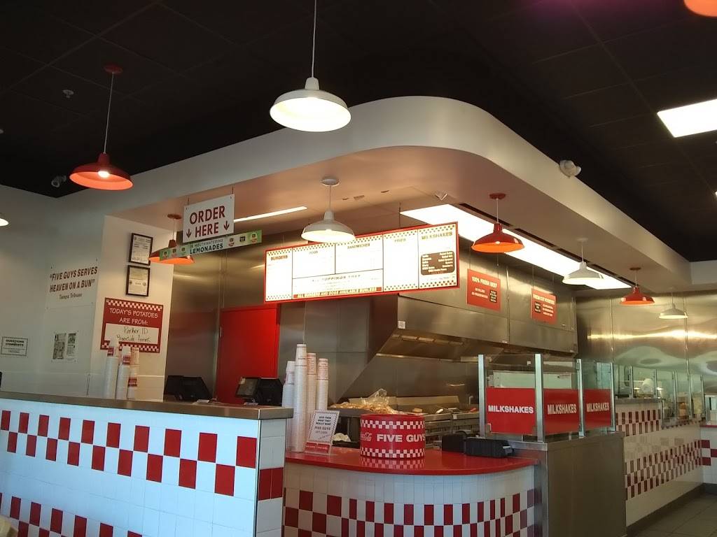 Five Guys | meal takeaway | 1855 41st Ave, Capitola, CA 95010, USA | 8314751948 OR +1 831-475-1948