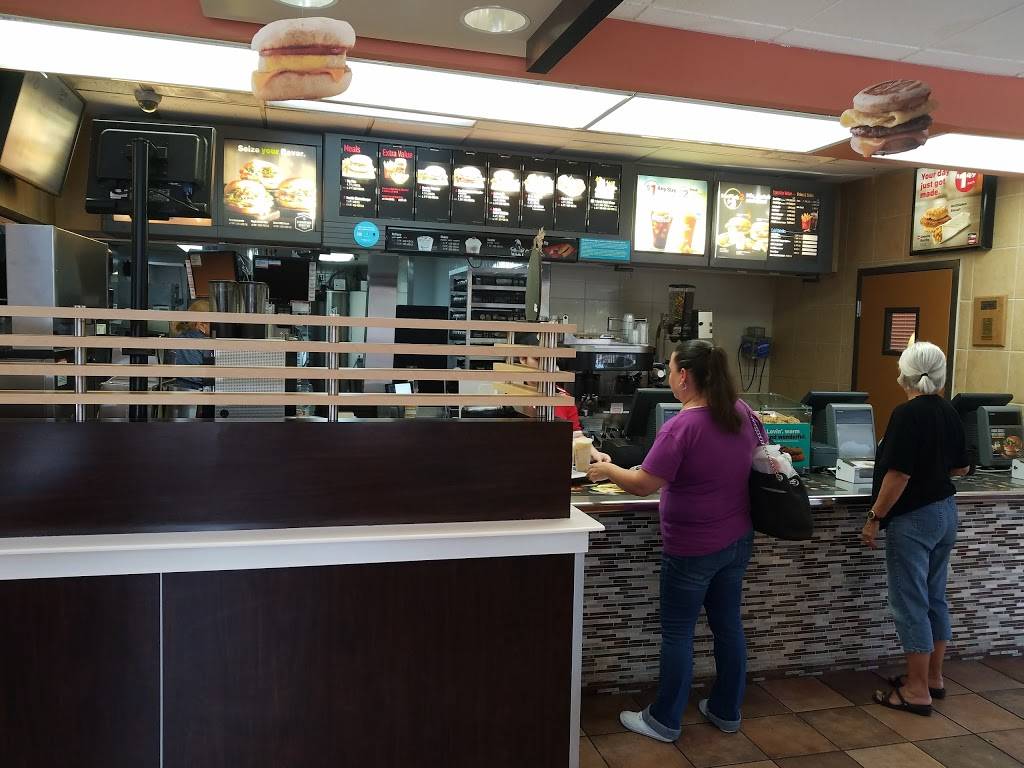 McDonalds | cafe | 3280 Coral Way, Miami, FL 33145, USA | 3054445466 OR +1 305-444-5466
