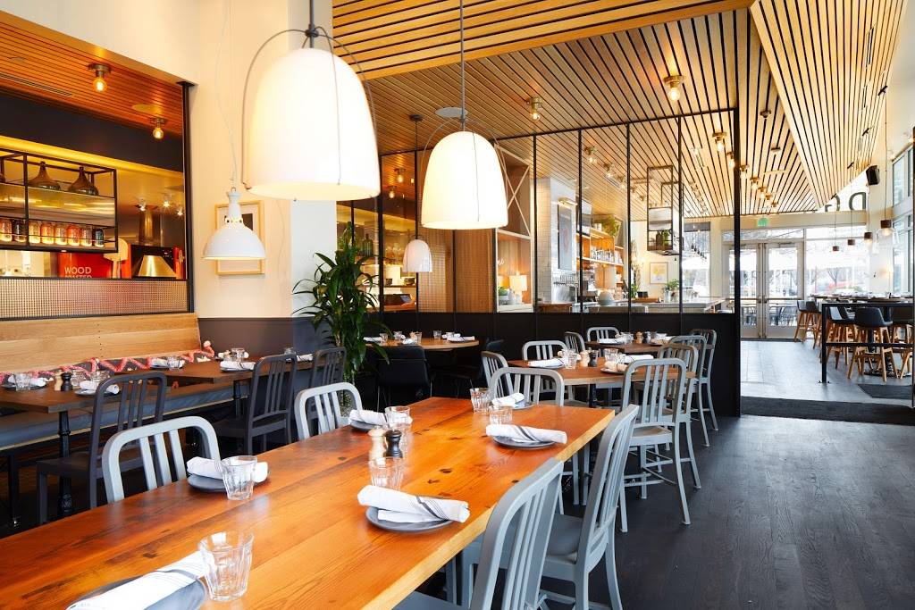 Hedge Row American Bistro | restaurant | 350 Massachusetts Ave Suite 150, Indianapolis, IN 46204, USA | 3176432750 OR +1 317-643-2750