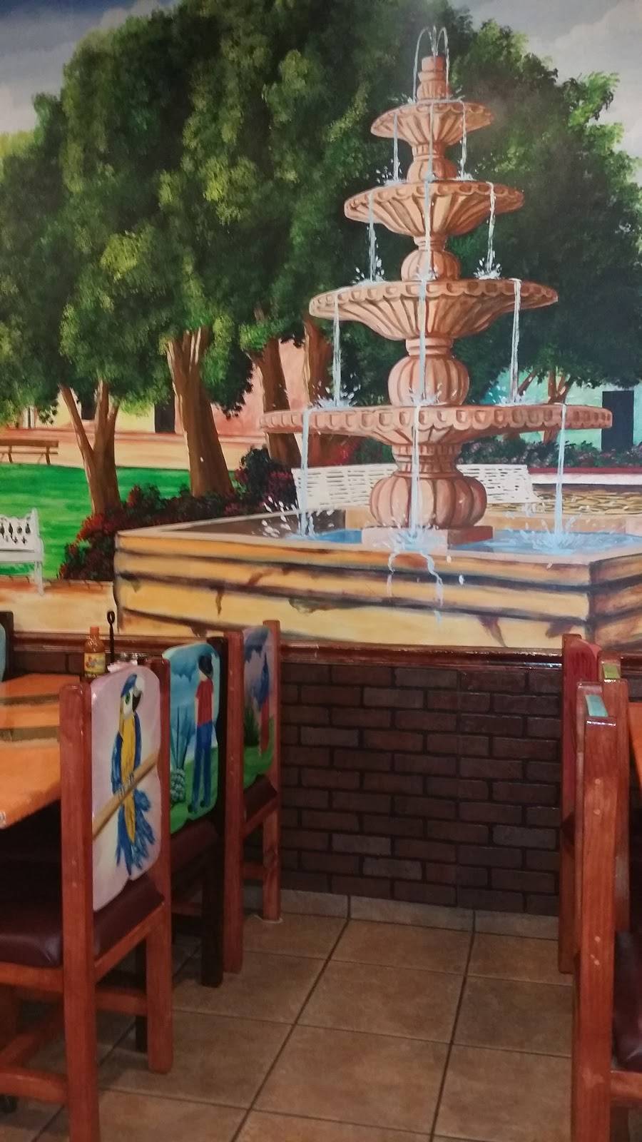 La Tia Mexican Restaurant | restaurant | 100 Hwy 52 W, Lafayette, TN 37083, USA | 6156666868 OR +1 615-666-6868