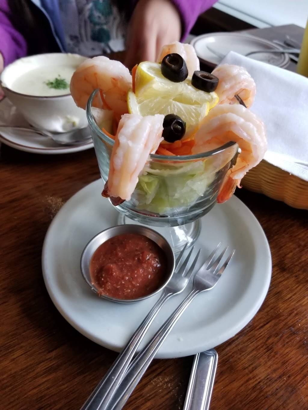 Little Whale Seafood | restaurant | 716 Magnolia Ave, Millbrae, CA 94030, USA | 6506974004 OR +1 650-697-4004