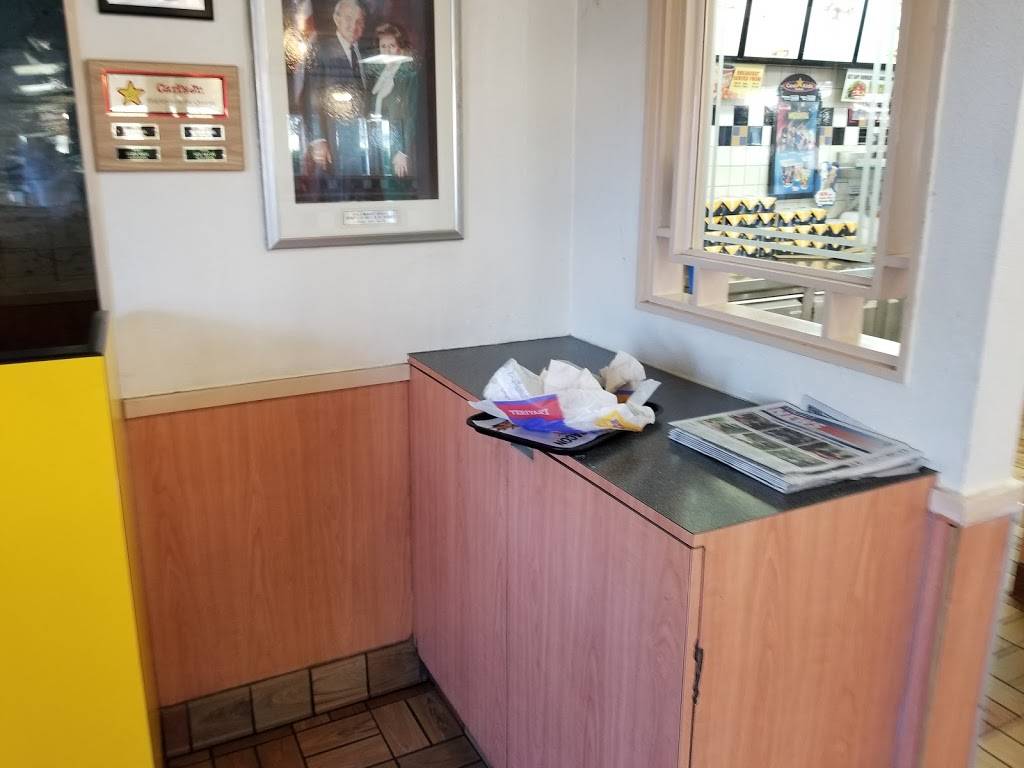 Carls Jr. | restaurant | 44515 Bedford Ct, Temecula, CA 92592, USA | 9516949196 OR +1 951-694-9196