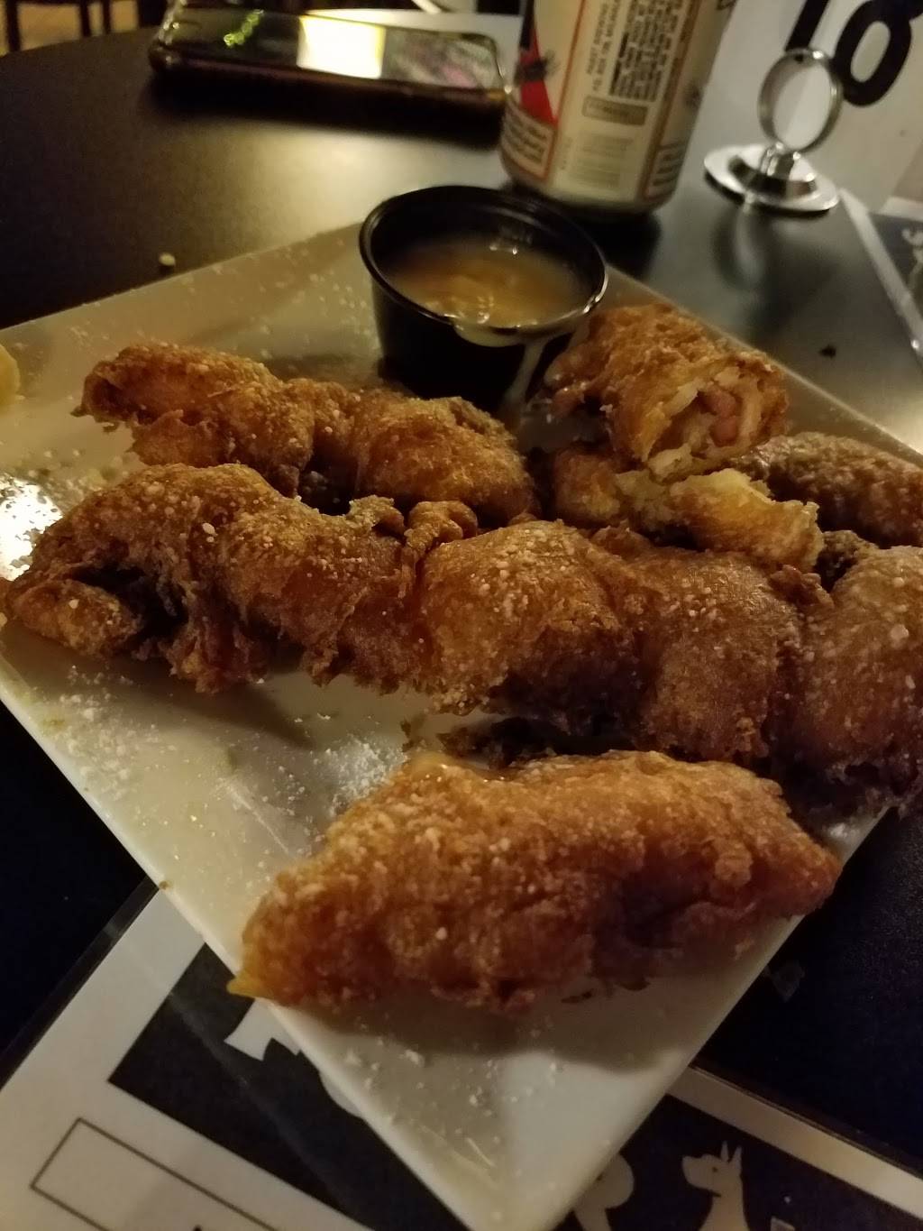 Four Pegs | restaurant | 1053 Goss Ave, Louisville, KY 40217, USA | 5026341447 OR +1 502-634-1447