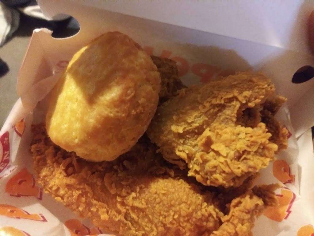 Popeyes Louisiana Kitchen | restaurant | 6402 6th Ave, Tacoma, WA 98406, USA | 2535650797 OR +1 253-565-0797