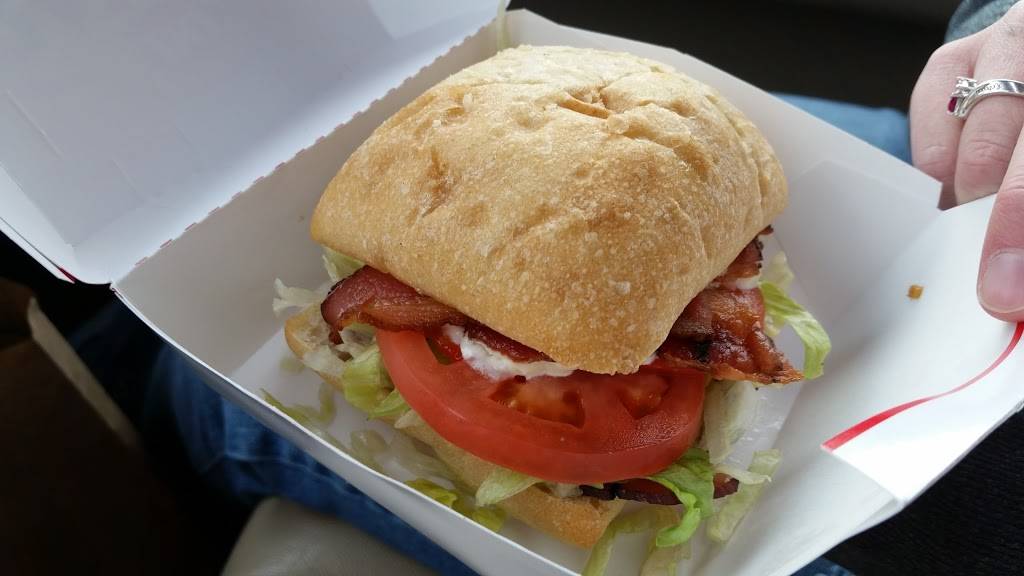 Dairy Queen Grill & Chill | restaurant | 286 Sanilac Rd, Sandusky, MI 48471, USA | 8106483301 OR +1 810-648-3301