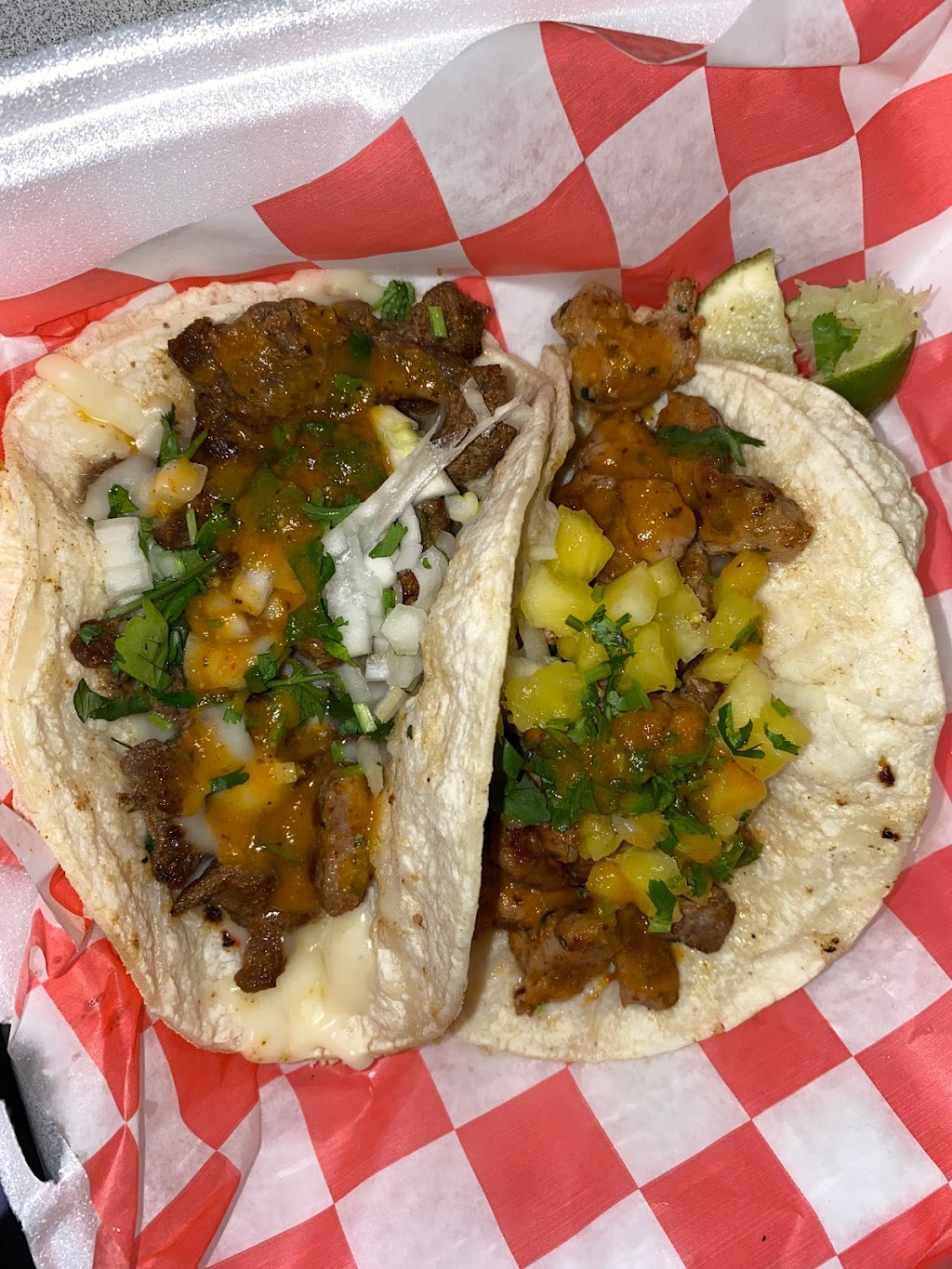 El probocon LLC | restaurant | 6110 Memphis Ave, Cleveland, OH 44144, USA | 2166617805 OR +1 216-661-7805