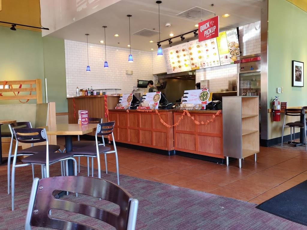 Noodles and Company | restaurant | 10296 Main St, Fairfax, VA 22030, USA | 7032184400 OR +1 703-218-4400