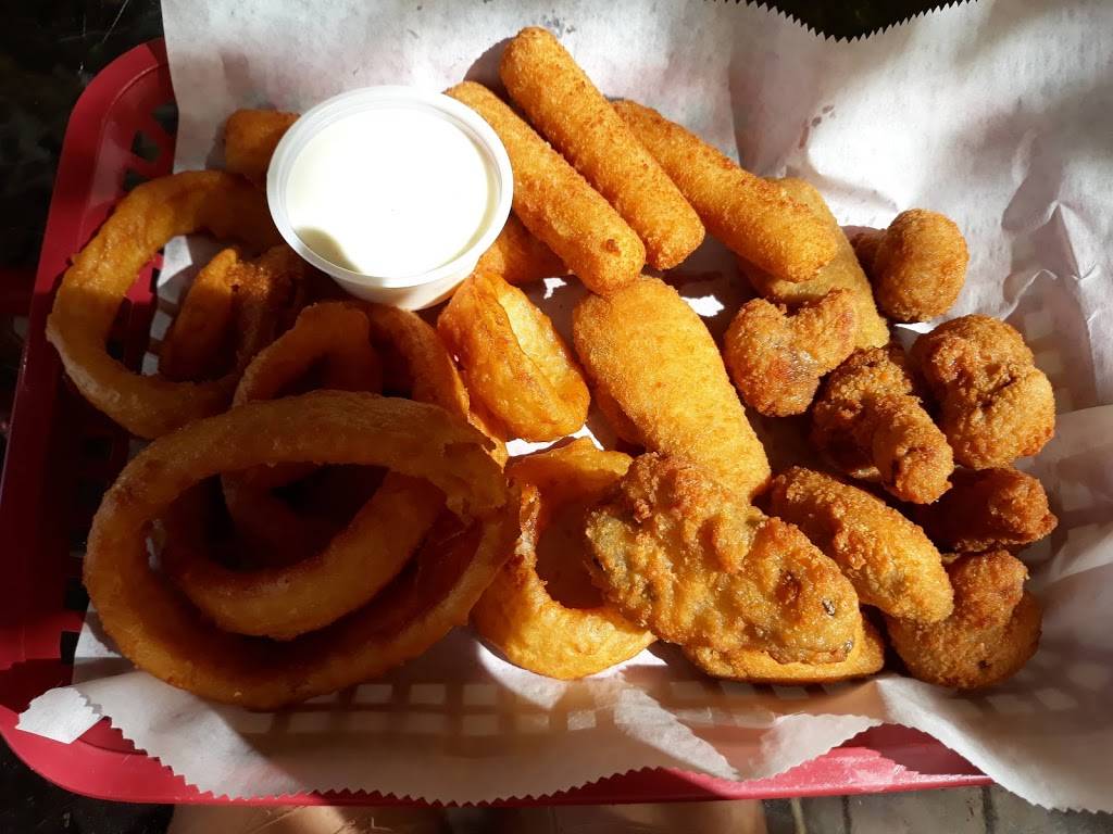 Burger Barn | restaurant | 6404 Pony Express Trail, Pollock Pines, CA 95726, USA | 5303447167 OR +1 530-344-7167