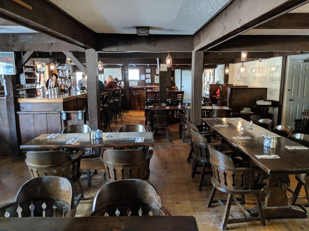 The Summit | restaurant | 2520 W Penn Pike, Andreas, PA 18211, USA | 5703862003 OR +1 570-386-2003