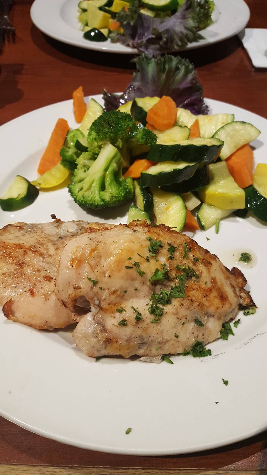 Florentines Grill | restaurant | 102 N Harbor Blvd, Fullerton, CA 92832, USA | 7148797570 OR +1 714-879-7570