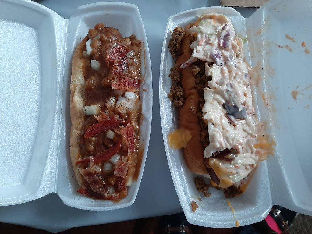 Slaw Dogz | restaurant | 35660 Harper Ave, Clinton Twp, MI 48035, USA | 5868463907 OR +1 586-846-3907