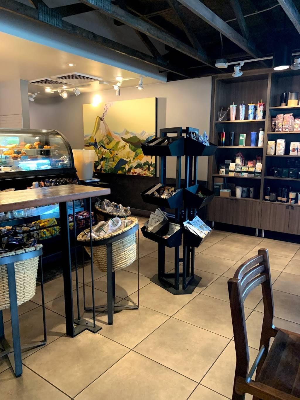 Starbucks | cafe | 7622 Edinger Ave, Huntington Beach, CA 92647, USA | 7148432612 OR +1 714-843-2612