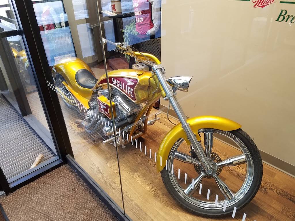 The Evergreen Pub & Grill | restaurant | 1400 W Main St, St. Charles, IL 60174, USA | 3319015142 OR +1 331-901-5142