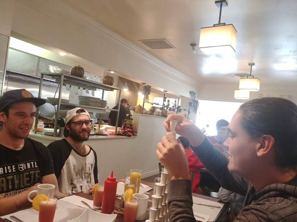 Resto Au Quotidien | restaurant | 568 Boulevard Adolphe-Chapleau, Bois-des-Filion, QC J6Z 1K9, Canada | 4508183003 OR +1 450-818-3003