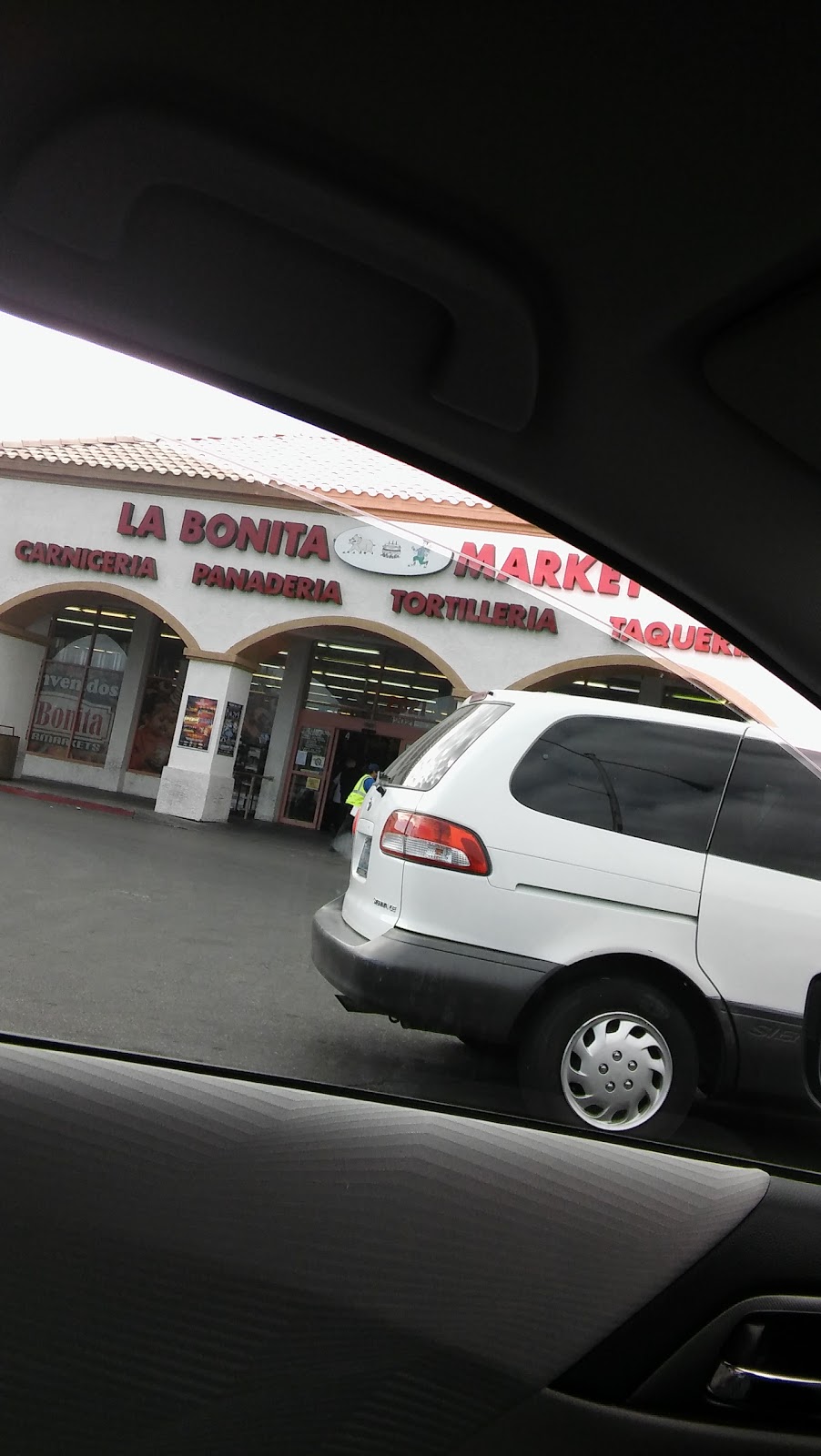 La Bonita Supermarkets | bakery | 2203 Civic Center Dr, North Las Vegas, NV 89030, USA | 7028444998 OR +1 702-844-4998