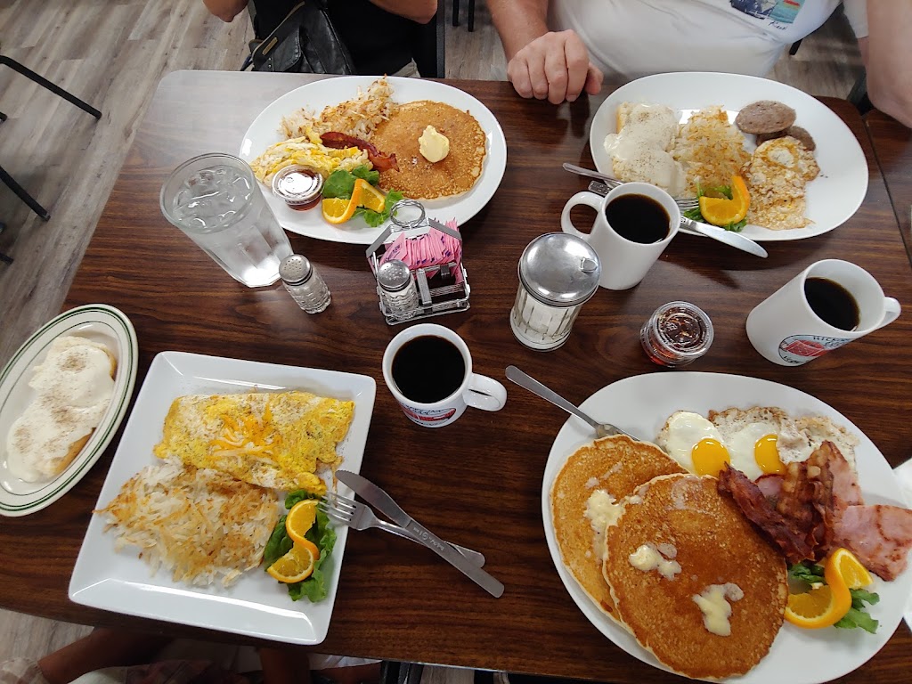 Hickory Inn Cafe | restaurant | 1004 Vega Blvd, Vega, TX 79092, USA | 8062672569 OR +1 806-267-2569