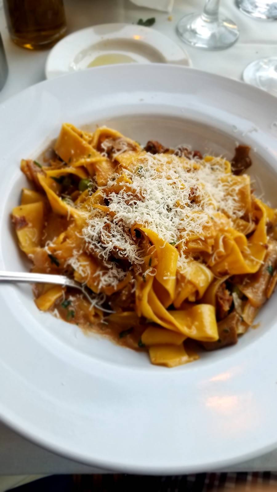 Caffe Bravo | restaurant | 2508, 794 Orange St, New Haven, CT 06511, USA | 2037722728 OR +1 203-772-2728