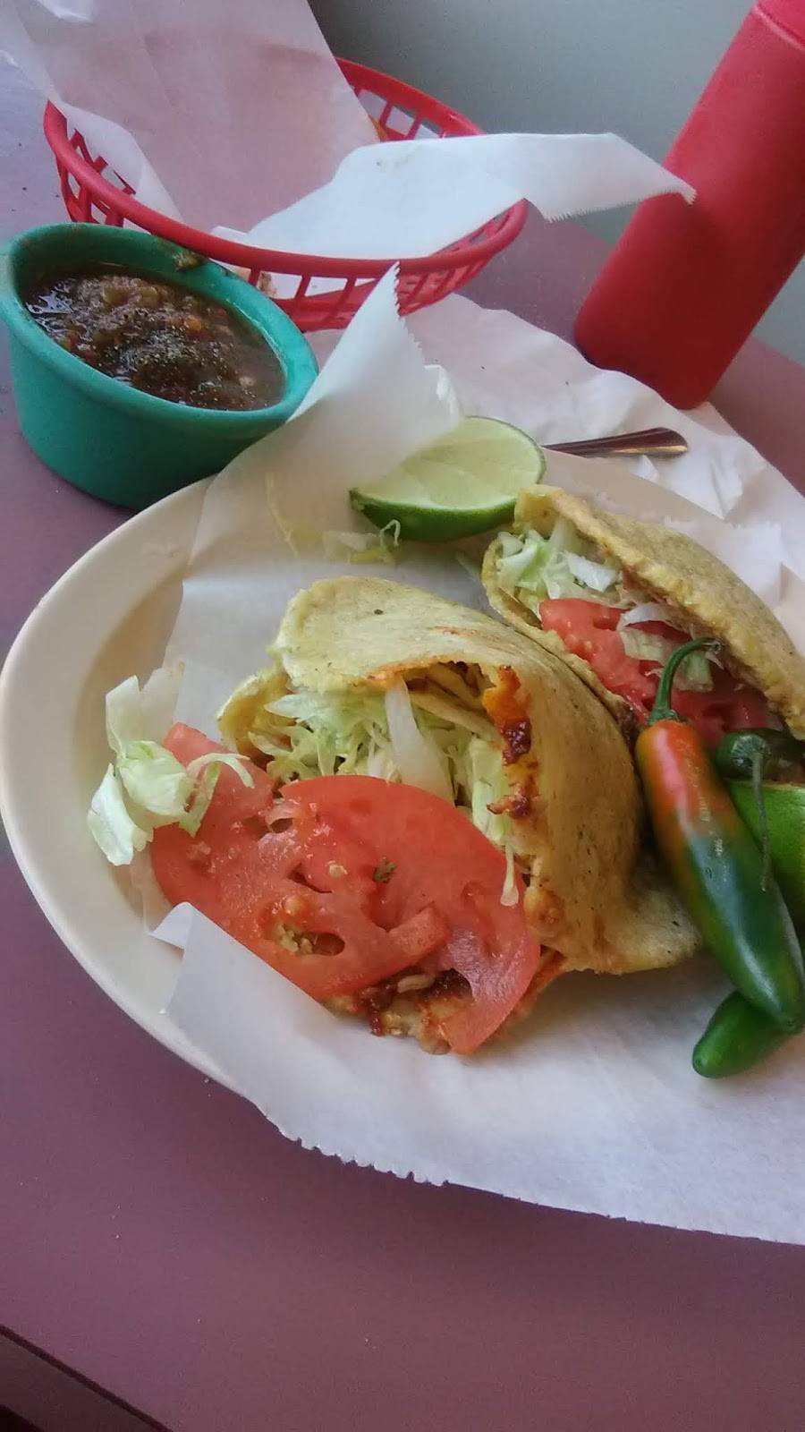 Gorditas La Tia | restaurant | 6425 W 63rd St, Chicago, IL 60638, USA | 7732291153 OR +1 773-229-1153
