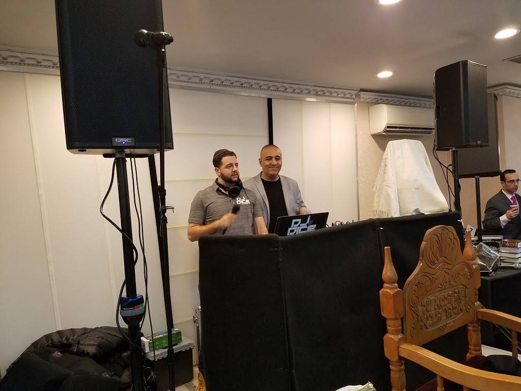 Simcha Palace Glatt Kosher Restaurant | restaurant | 73-27 Main St, Flushing, NY 11367, USA | 7185207770 OR +1 718-520-7770