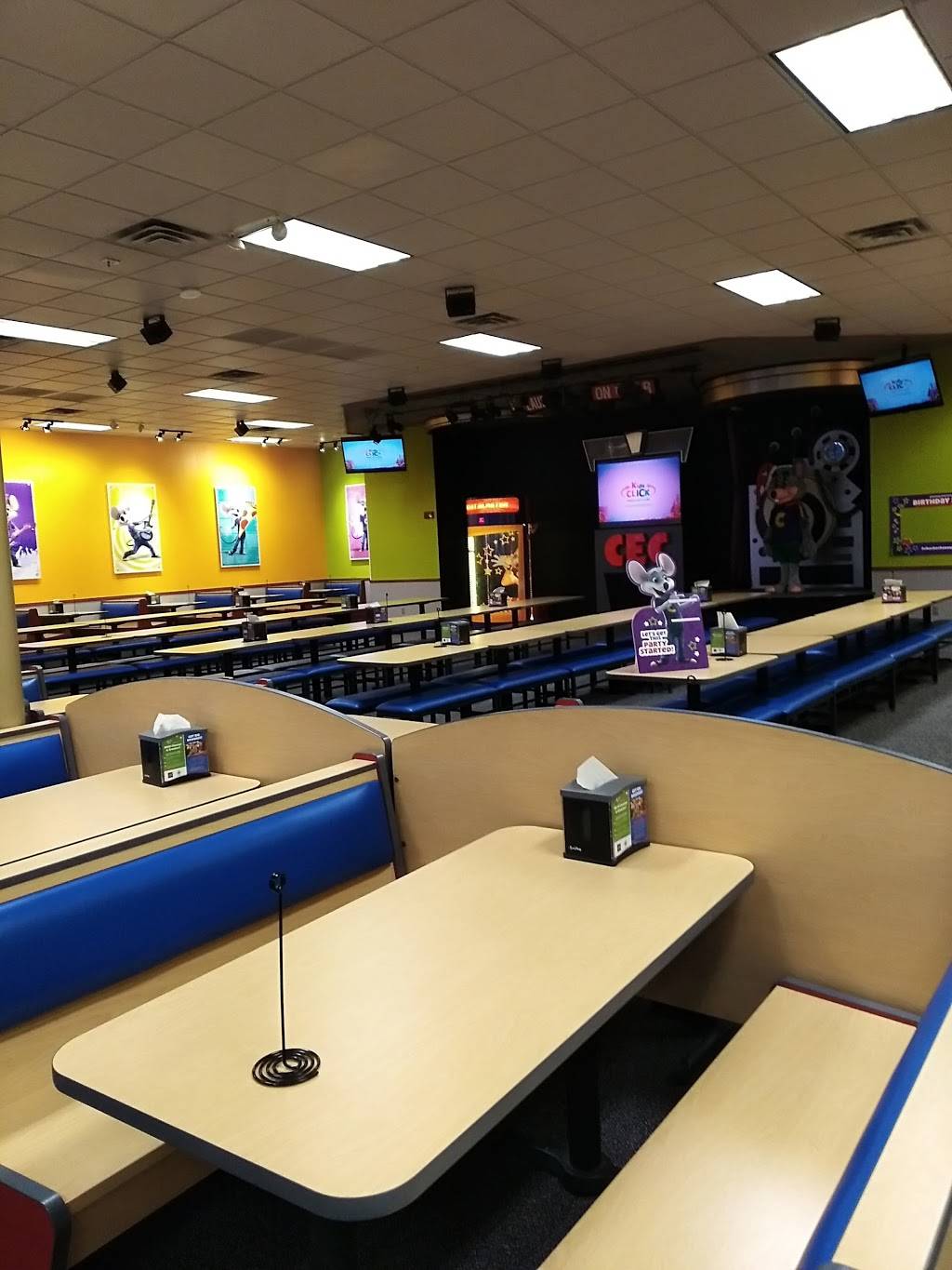 Chuck E. Cheeses | restaurant | 341 N Interstate 35, Denton, TX 76205, USA | 9405916670 OR +1 940-591-6670