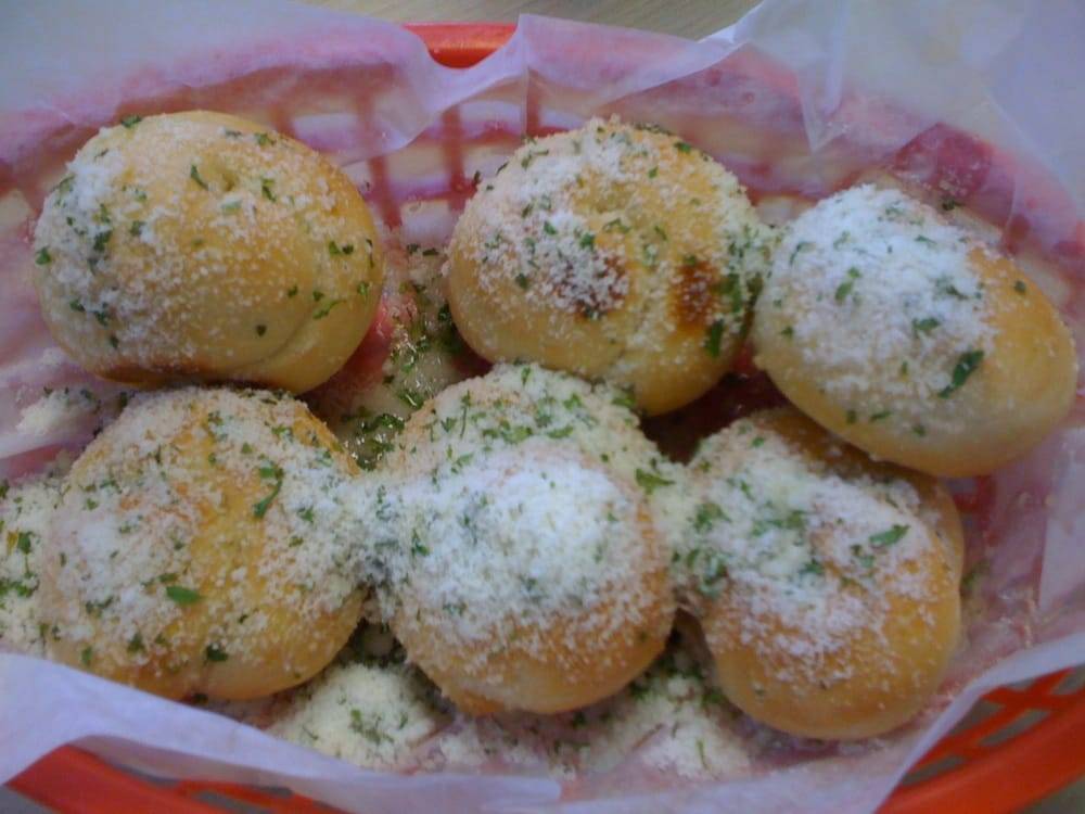 Reys Pizza Restaurant | restaurant | 2486 SW 137th Ave, Miami, FL 33175, USA | 3052253611 OR +1 305-225-3611