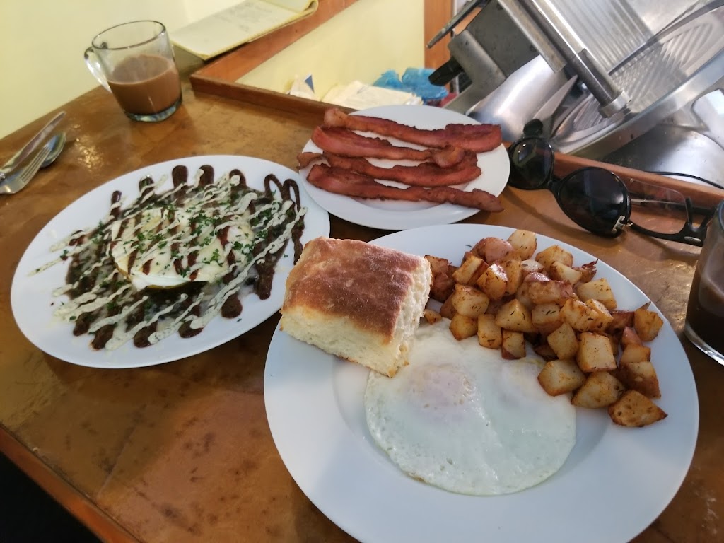 Arr Place | restaurant | 143 SW Cliff St, Newport, OR 97365, USA | 5412654240 OR +1 541-265-4240