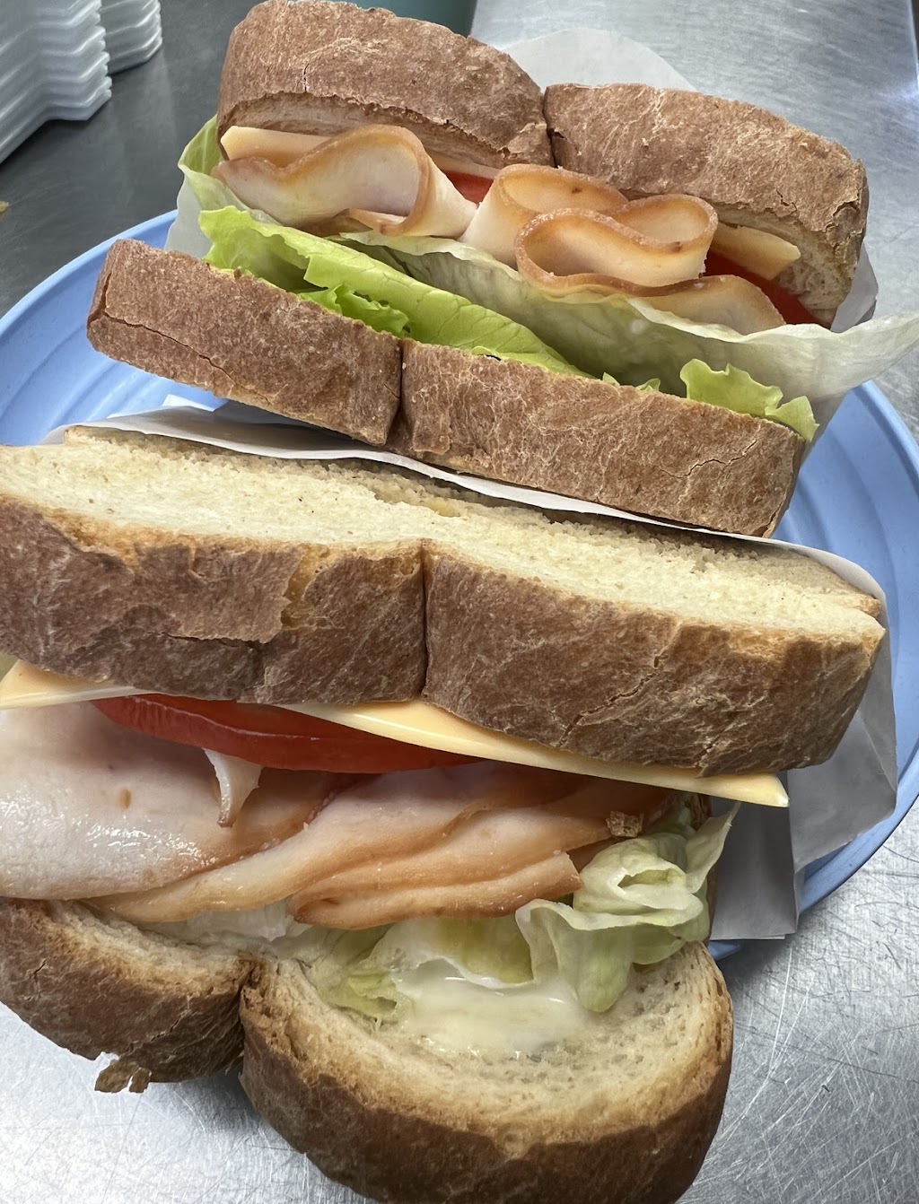 Market Grill | restaurant | 1209 Farmers Market Dr, Raleigh, NC 27603, USA | 9193491157 OR +1 919-349-1157