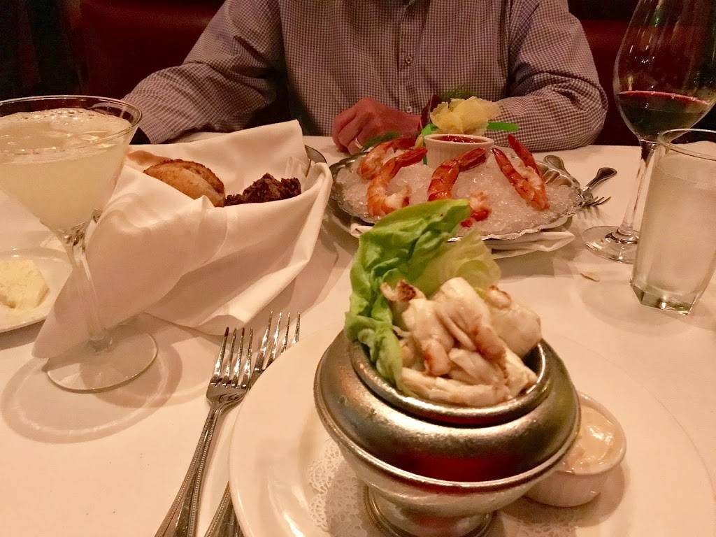 The Capital Grille | restaurant | 6065 Poplar Ave, Memphis, TN 38119, USA | 9016839291 OR +1 901-683-9291