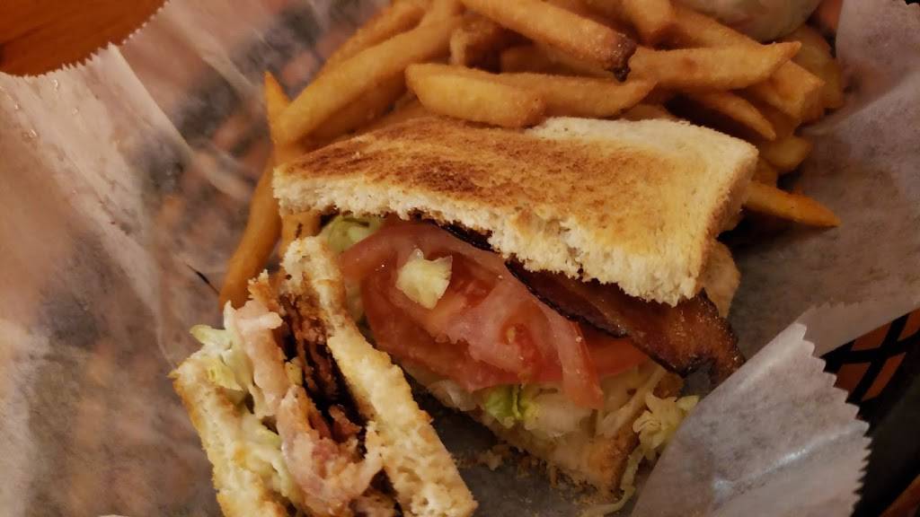 Schermerhorns Seafood | restaurant | 224 Westfield Rd, Holyoke, MA 01040, USA | 4135339229 OR +1 413-533-9229