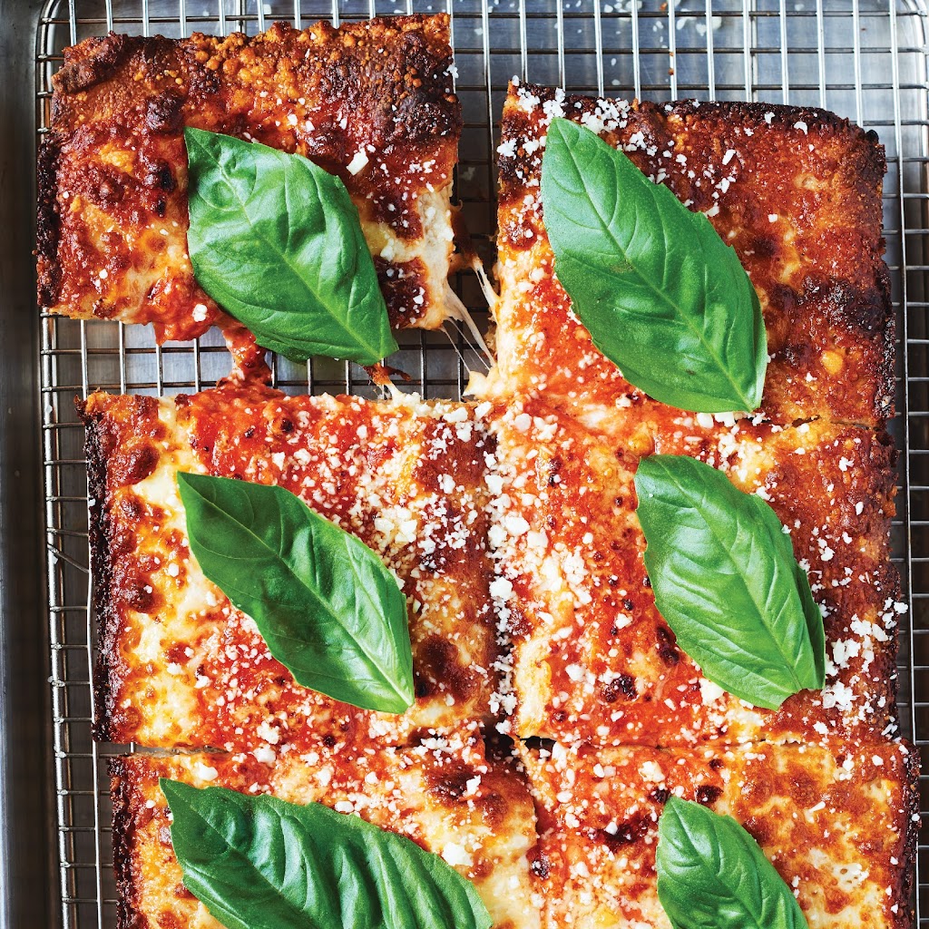 Emmy Squared: Plaza Midwood, Charlotte, NC | restaurant | 1508 Central Ave, Charlotte, NC 28205, USA | 7046720993 OR +1 704-672-0993