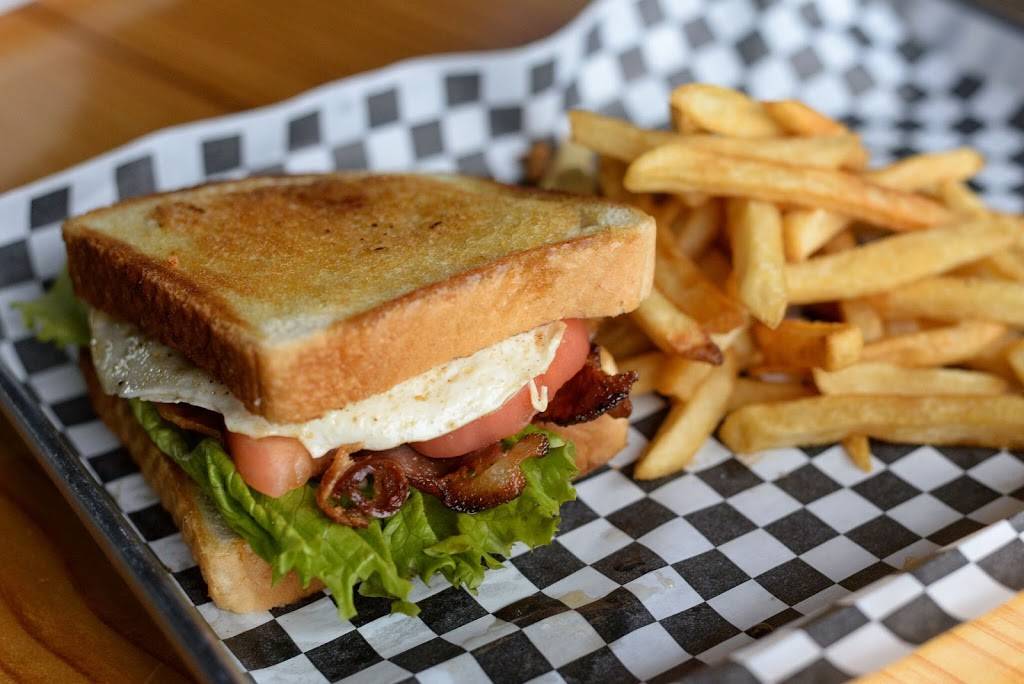 Whiskey Tree Bar & Grill | restaurant | 7905 Bandera Rd #3, San Antonio, TX 78250, USA | 2107585376 OR +1 210-758-5376