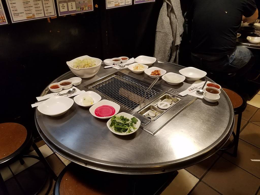 moon bbq | restaurant | 16334 S Western Ave, Gardena, CA 90247, USA | 3103273355 OR +1 310-327-3355