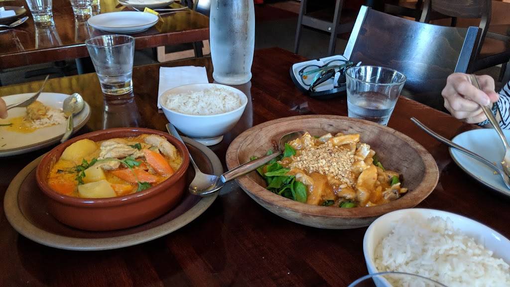 Rins Thai | restaurant | 4301 24th St, San Francisco, CA 94114, USA | 4158214776 OR +1 415-821-4776