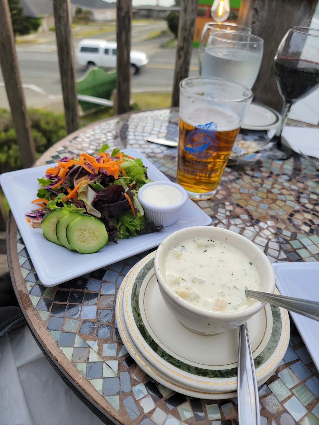 Cove Azul Bar & Grill | restaurant | Cypress Village, 39102 Ocean Dr, Gualala, CA 95445, USA | 7078841835 OR +1 707-884-1835