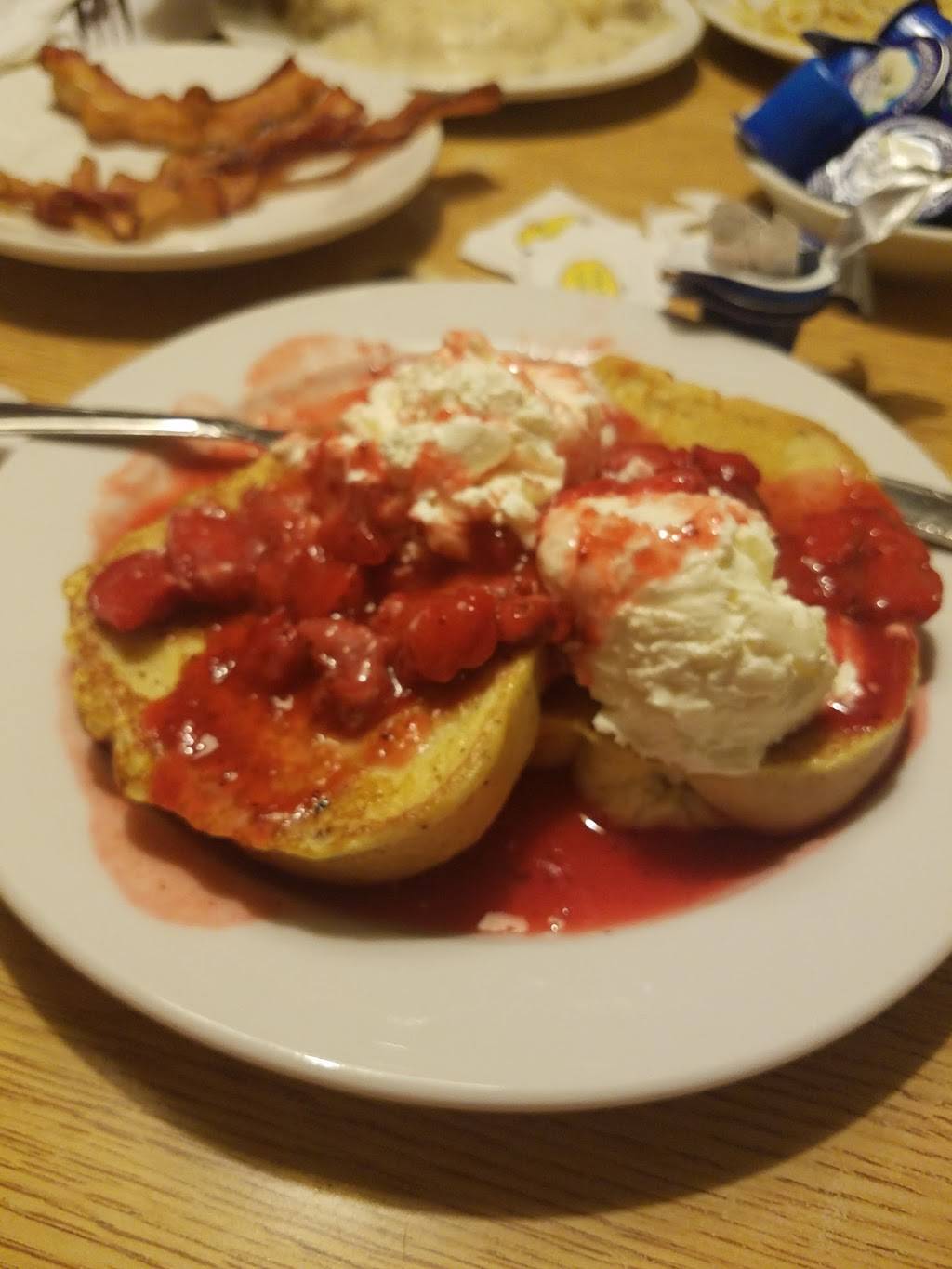 Country Kitchen Restaurant | restaurant | 205 E Cleveland St Ave, Warrensburg, MO 64093, USA | 6607473149 OR +1 660-747-3149