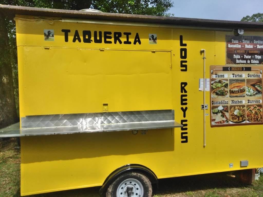 Taquería los reyes | restaurant | 102 E Main St, Ames, TX 77575, USA | 9366418343 OR +1 936-641-8343