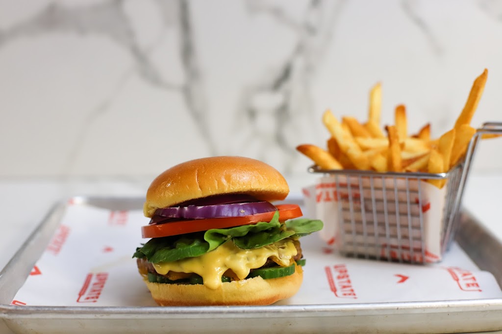 Upstate - Burgers & Wings | restaurant | 411 Swedeland Rd, King of Prussia, PA 19406, USA | 4842222288 OR +1 484-222-2288