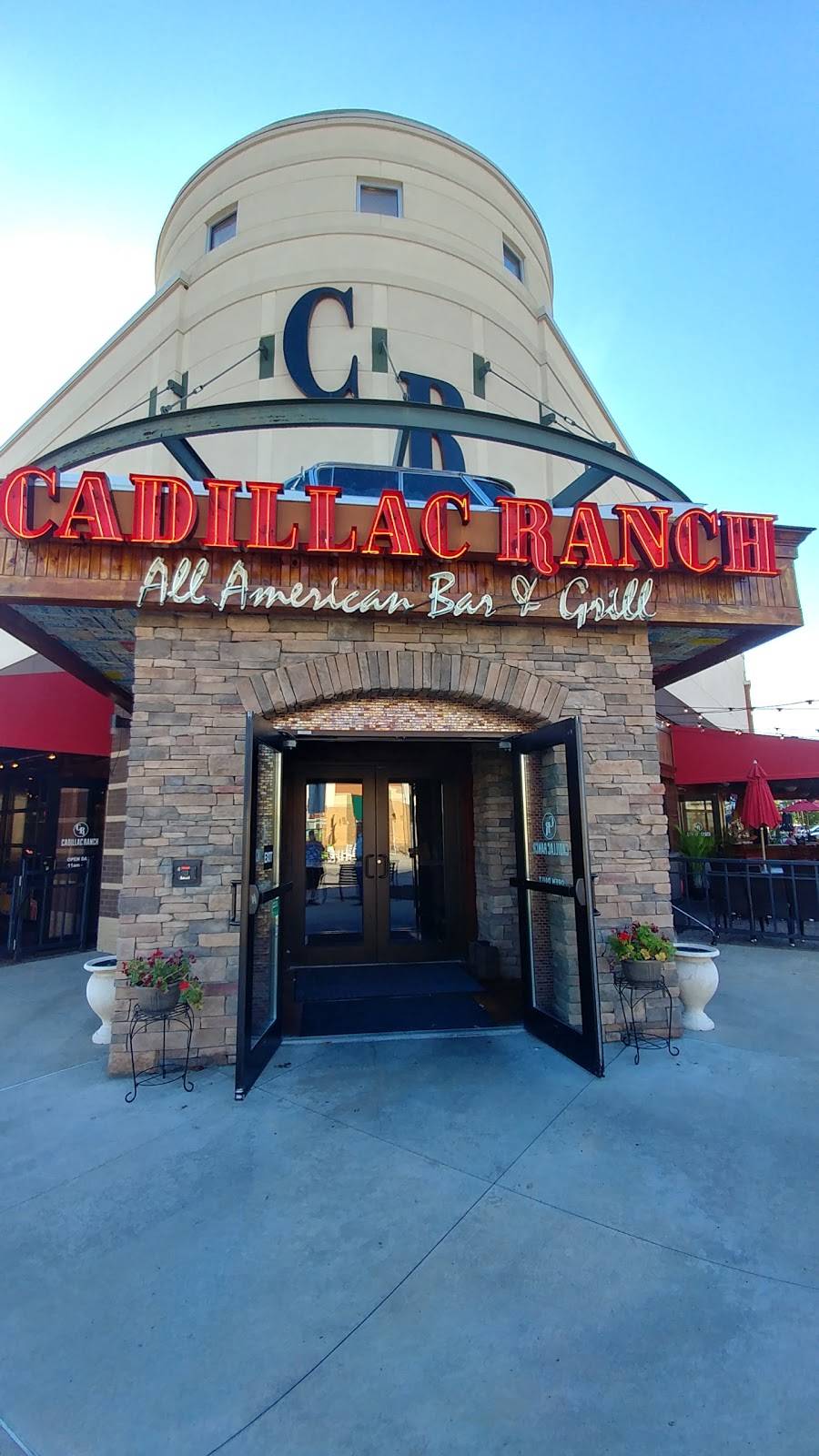 Cadillac Ranch | restaurant | 1060 Settlers Ridge Center Dr, Pittsburgh, PA 15205, USA | 4127880777 OR +1 412-788-0777