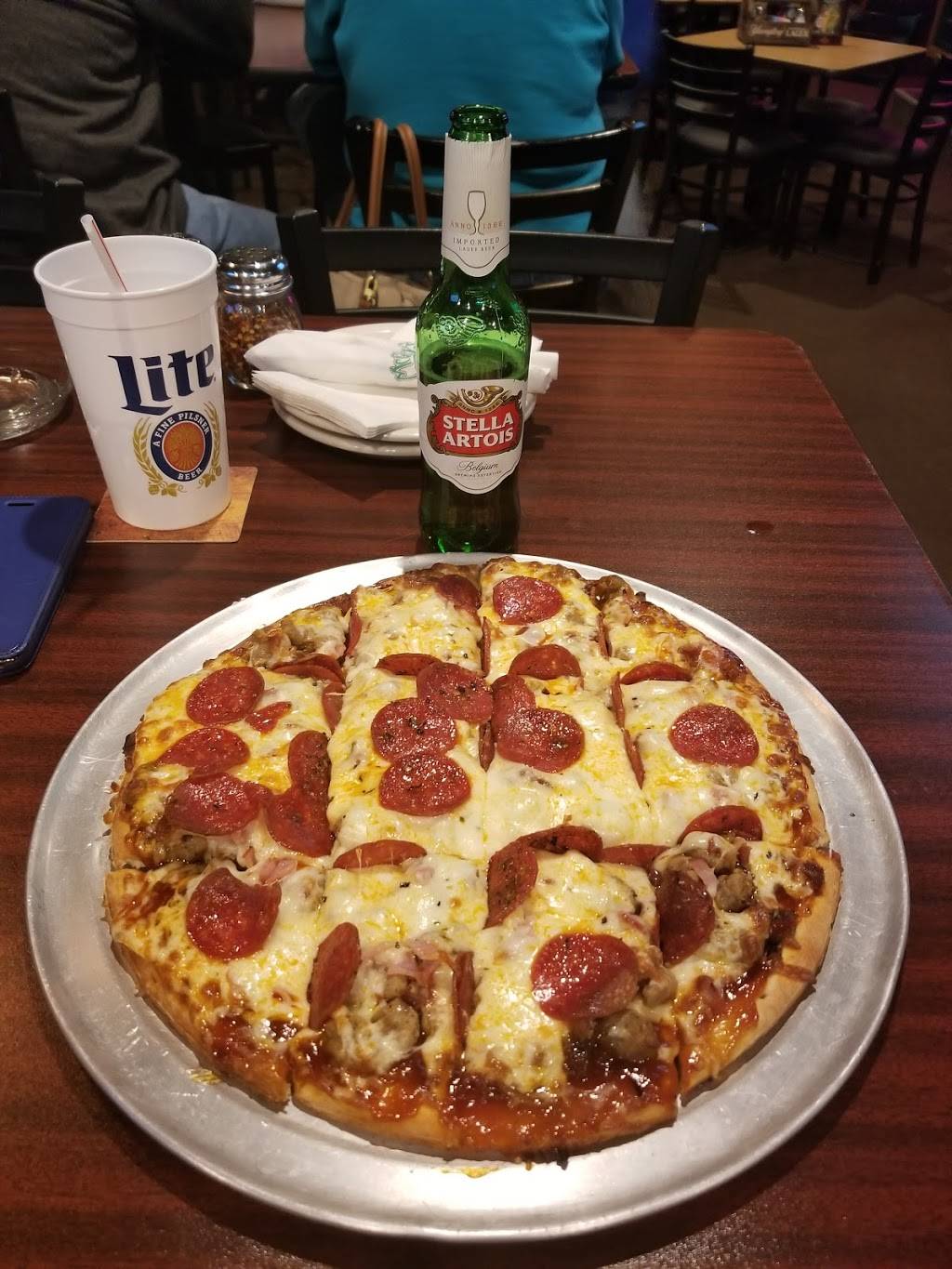 Mc Gilverys Pub & Eatery | restaurant | 3009 N High School Rd, Indianapolis, IN 46224, USA | 3172901331 OR +1 317-290-1331