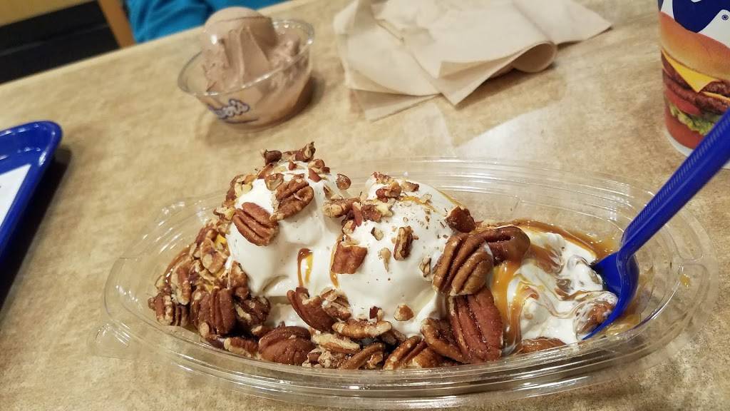 Culvers | restaurant | 1425 W Washington Center Rd, Fort Wayne, IN 46825, USA | 2604512002 OR +1 260-451-2002