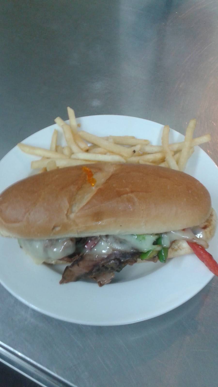 Clough Crossings | restaurant | 6892 Clough Pike, Cincinnati, OH 45244, USA | 5136247800 OR +1 513-624-7800