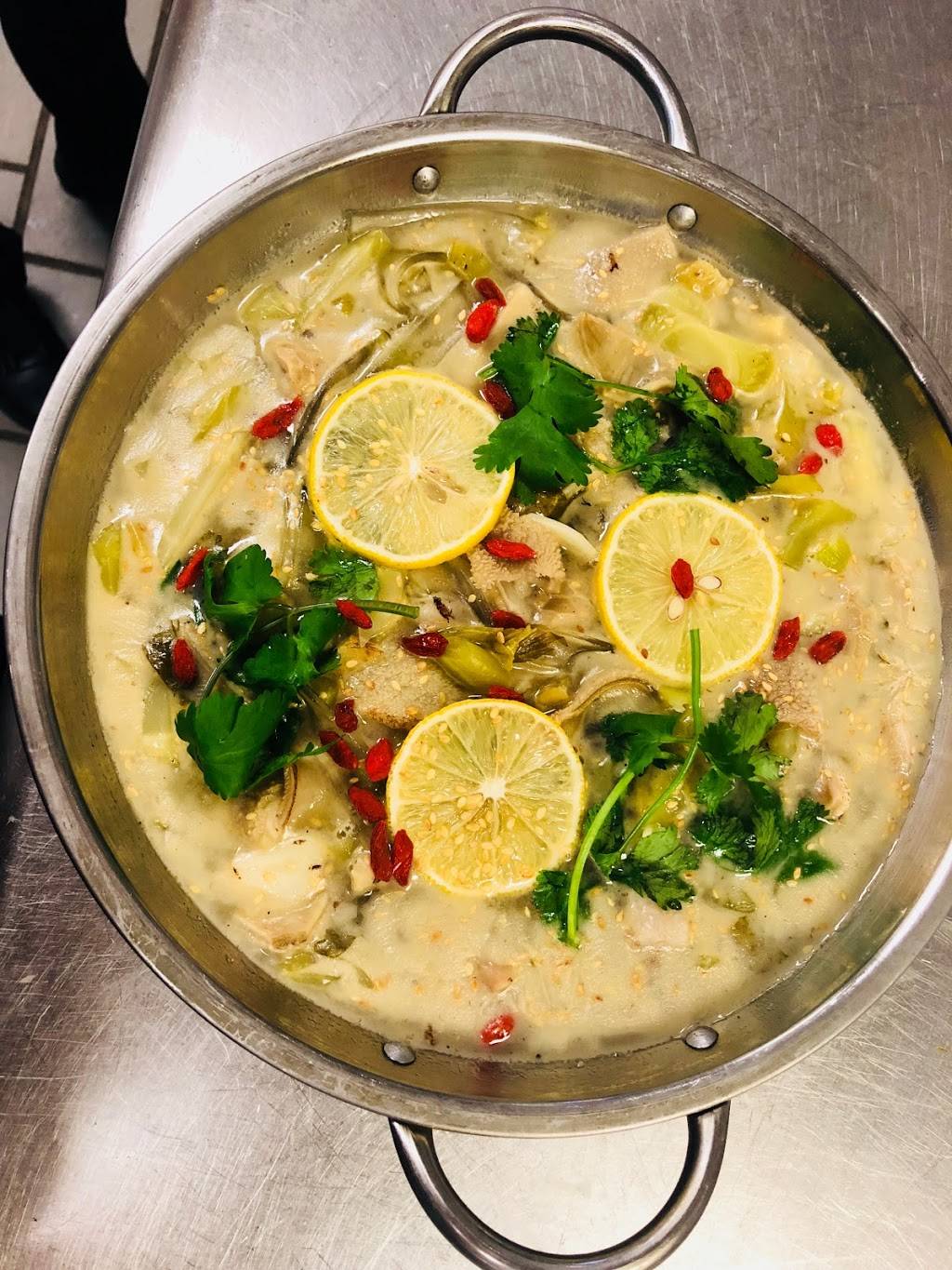 House of Fortune | restaurant | 2407 S Wentworth Ave, Chicago, IL 60616, USA | 3122250880 OR +1 312-225-0880