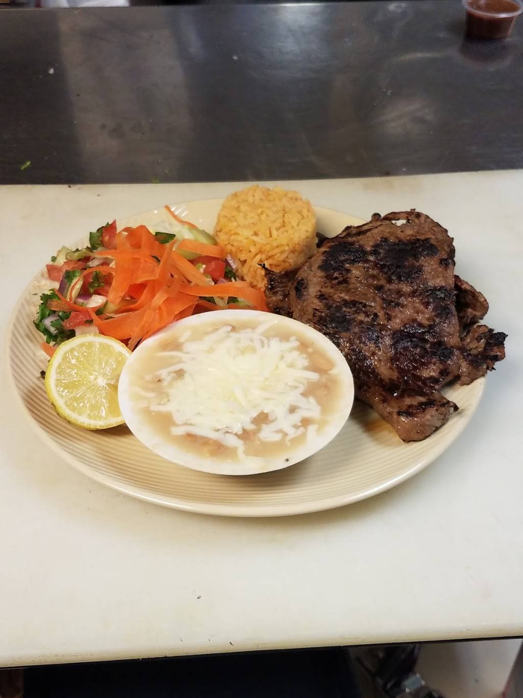 El Gallo Giro Tacos Y Mariscos | restaurant | 4800 Franklin Blvd, Sacramento, CA 95820, USA | 9168224142 OR +1 916-822-4142