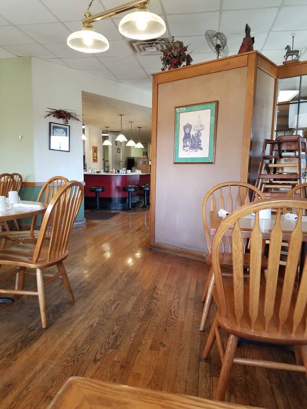 Richards Restaurant | restaurant | 2601 N S Martin Luther King Jr Blvd, Muncie, IN 47303, USA | 7652885888 OR +1 765-288-5888