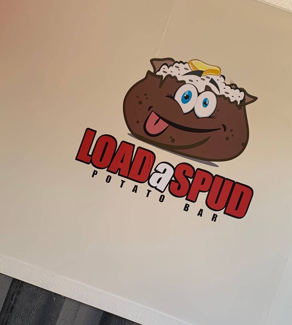 Load a Spud Poatato Bar Chicago | restaurant | 109 E 51st St, Chicago, IL 60615, USA | 7738912405 OR +1 773-891-2405