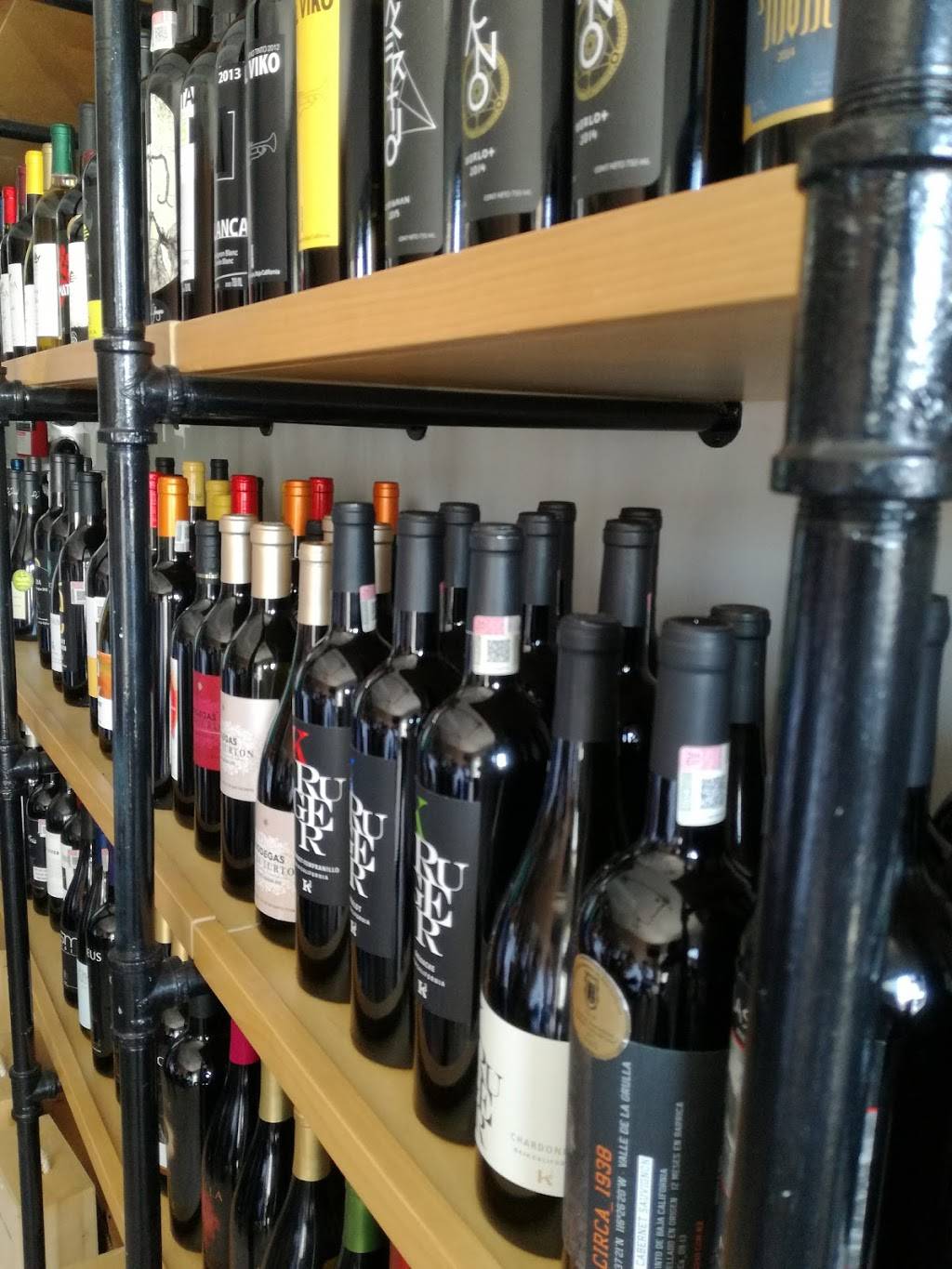 Enoteca Urbana - Tinto & Blanco | restaurant | 22014, Blvd. Agua Caliente 407, Aviacion, 22014 Tijuana, B.C., Mexico | 016646817964 OR +52 664 681 7964